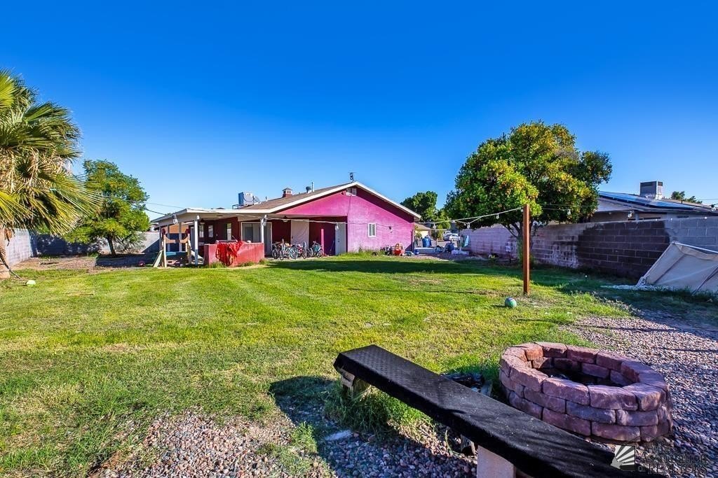 2097 W DEL SOL Ln