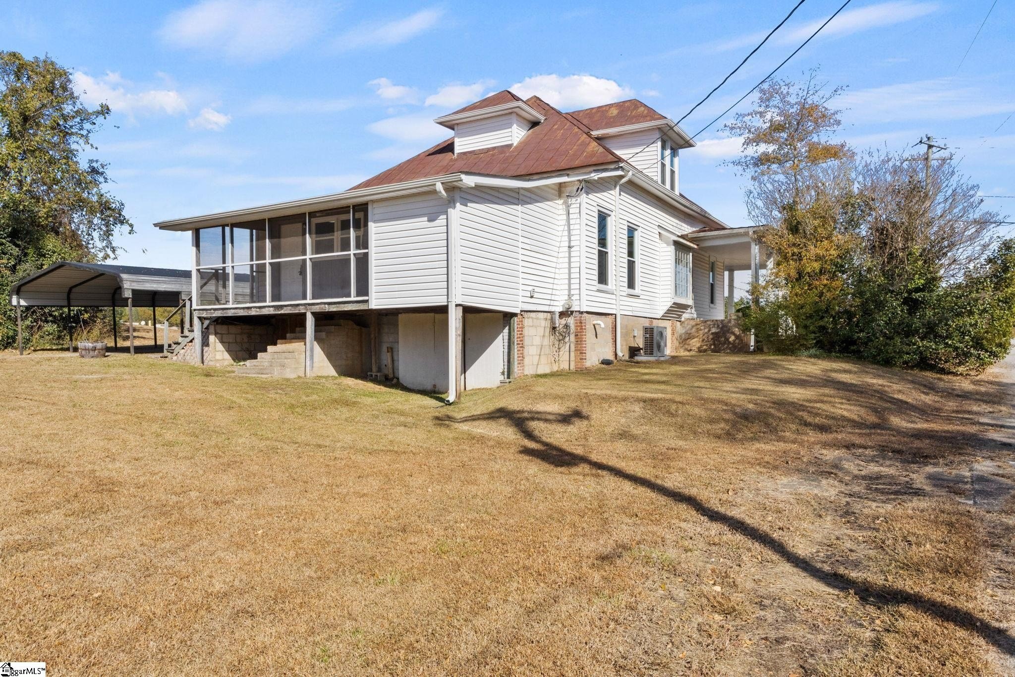 Single Family 2BR 2BA - 5994 N Old Laurens Road, Gray Court, SC