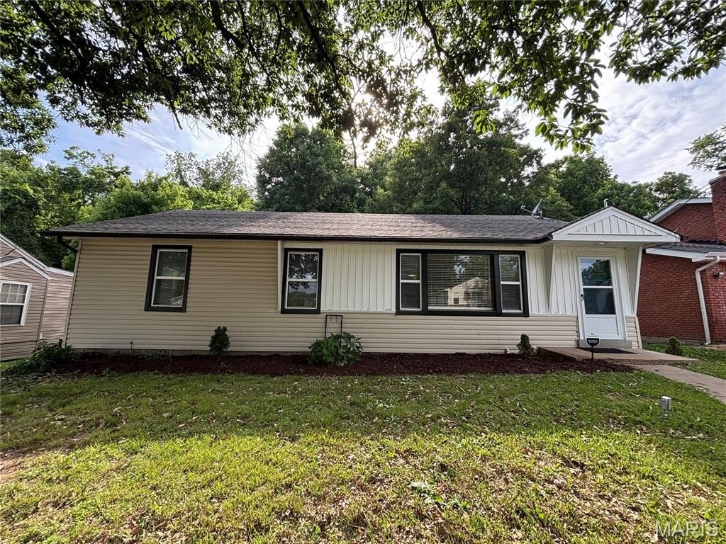 Single Family 3BR 1BA - 3649 E Edgar Avenue, Bel Ridge, MO