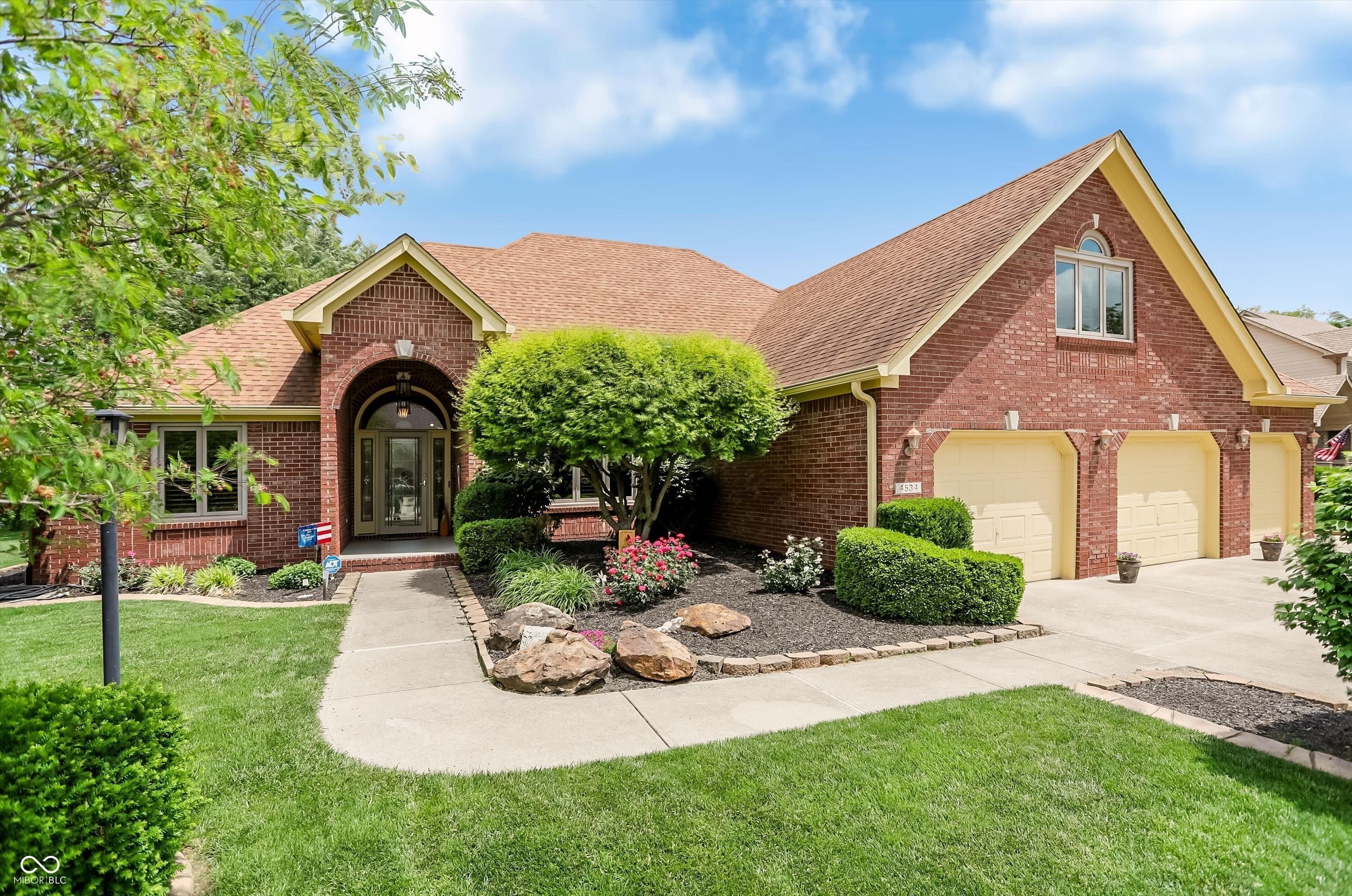 Single Family 3BR 3BA - 4534 Fairhope Drive, Indianapolis, IN