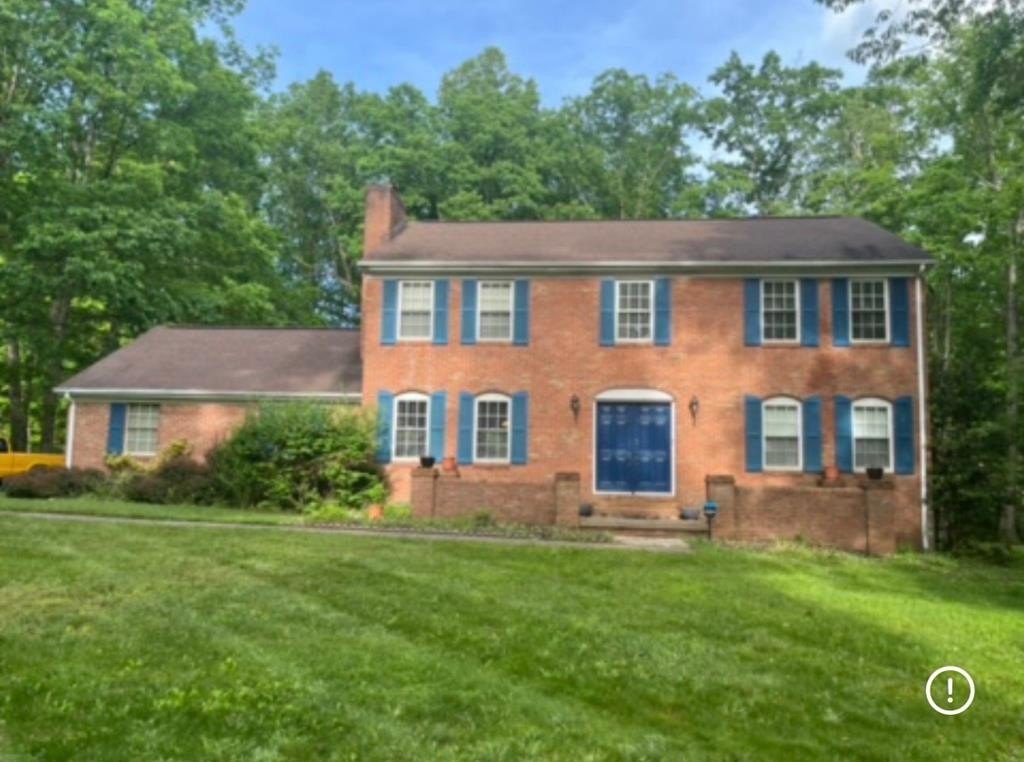 Single Family 4BR 4BA - 20 Hummingbird Lane, BECKLEY, WV