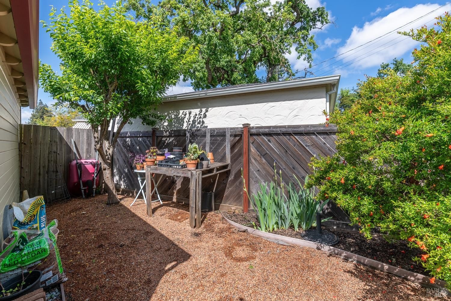 Single Family 2BR 1BA - 1170 Neale Drive, Santa Rosa, CA