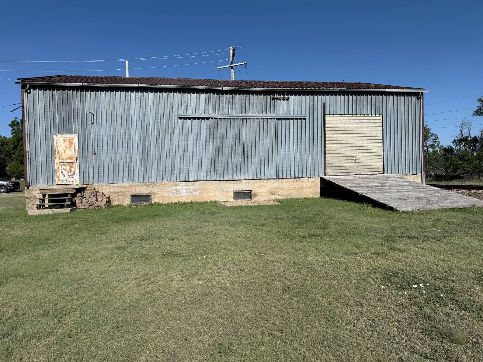 Single Family - 375 W 8th St, Colby, KS