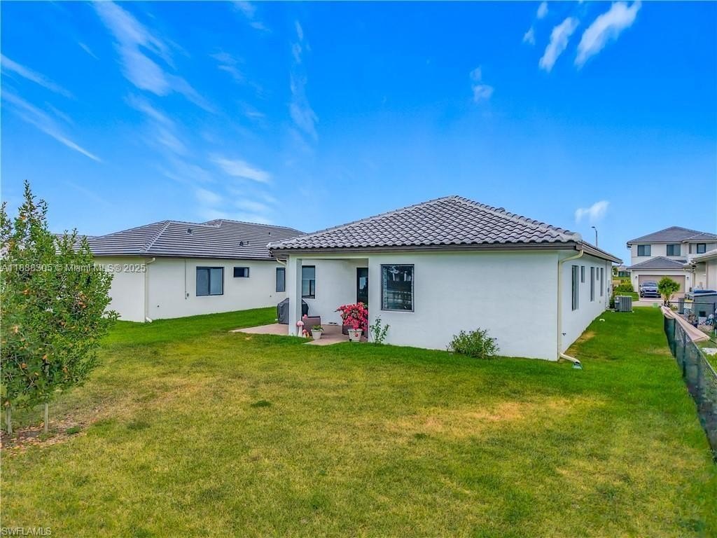 Single Family 3BR 3BA - 5285 Marano Dr, Ave Maria, FL