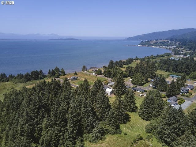 Single Family - Clam St, BayCity, OR
