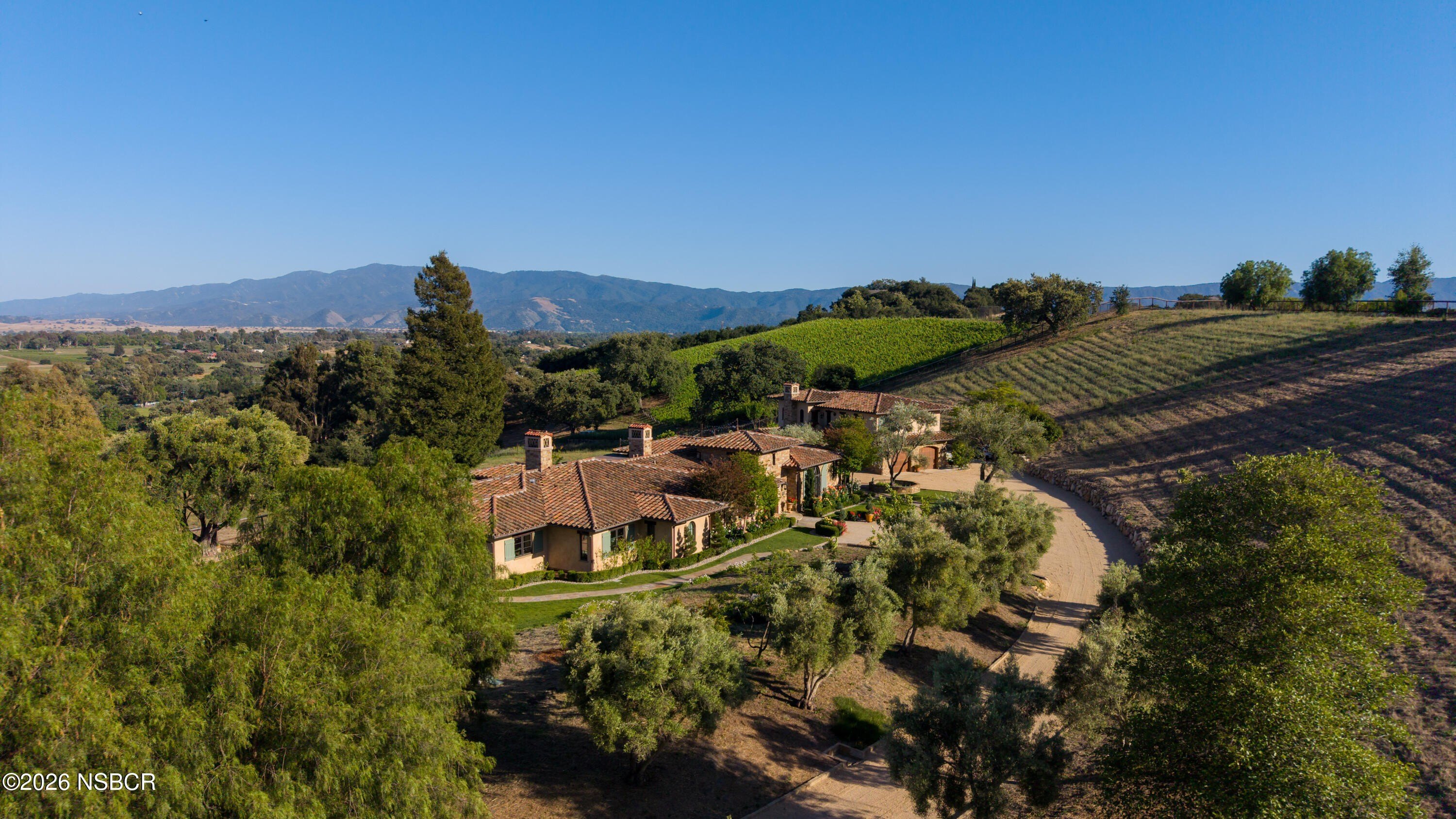 Single Family 4BR 4BA - 2553 Santa Barbara Avenue, Los Olivos, CA