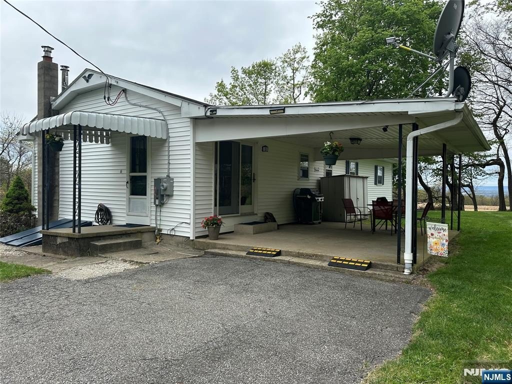 Single Family 3BR 2BA - 5 Decker Road, Phillipsburg, NJ
