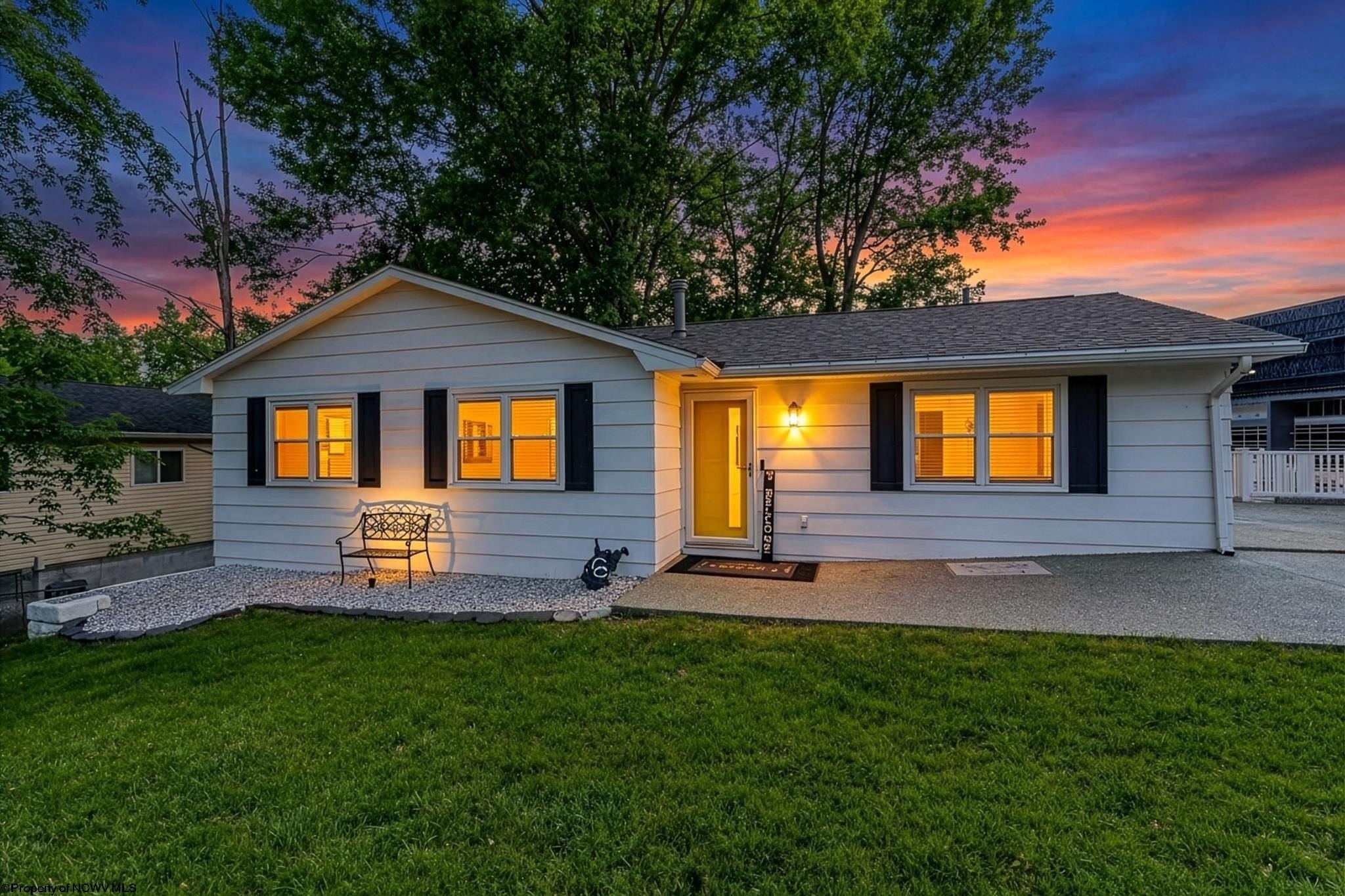 Single Family 6BR 5BA - 857 Willowdale Road, Morgantown, WV