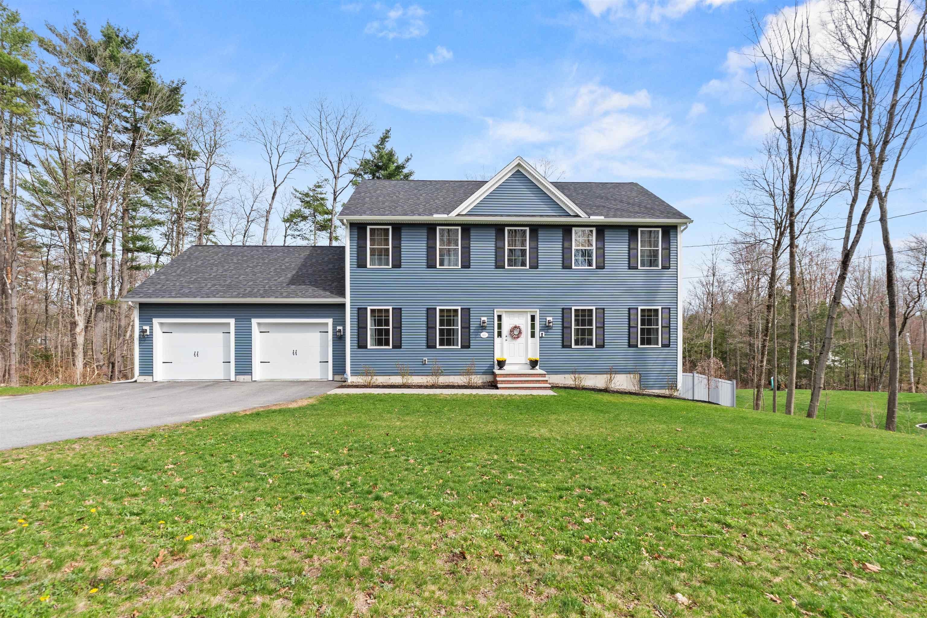 Single Family 4BR 3BA - 303 Derry Road, Chester, NH
