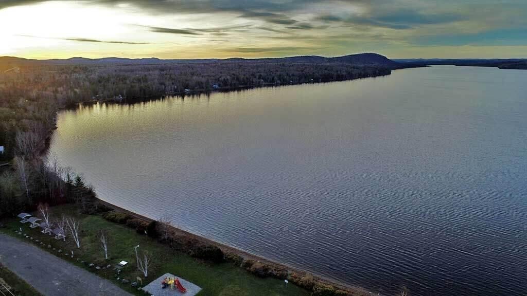 Single Family 1BR - Oak Point Trail lot: 19-21, Portage Lake, ME