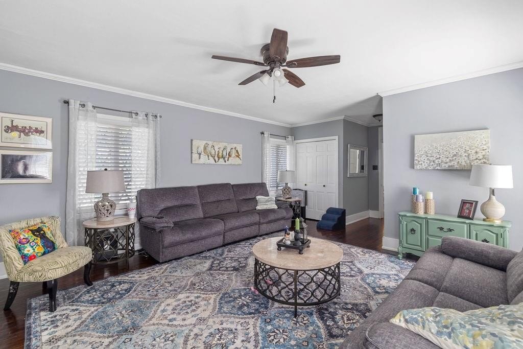 Single Family 3BR 3BA - 1200 Park Drive, Hillsboro, TX