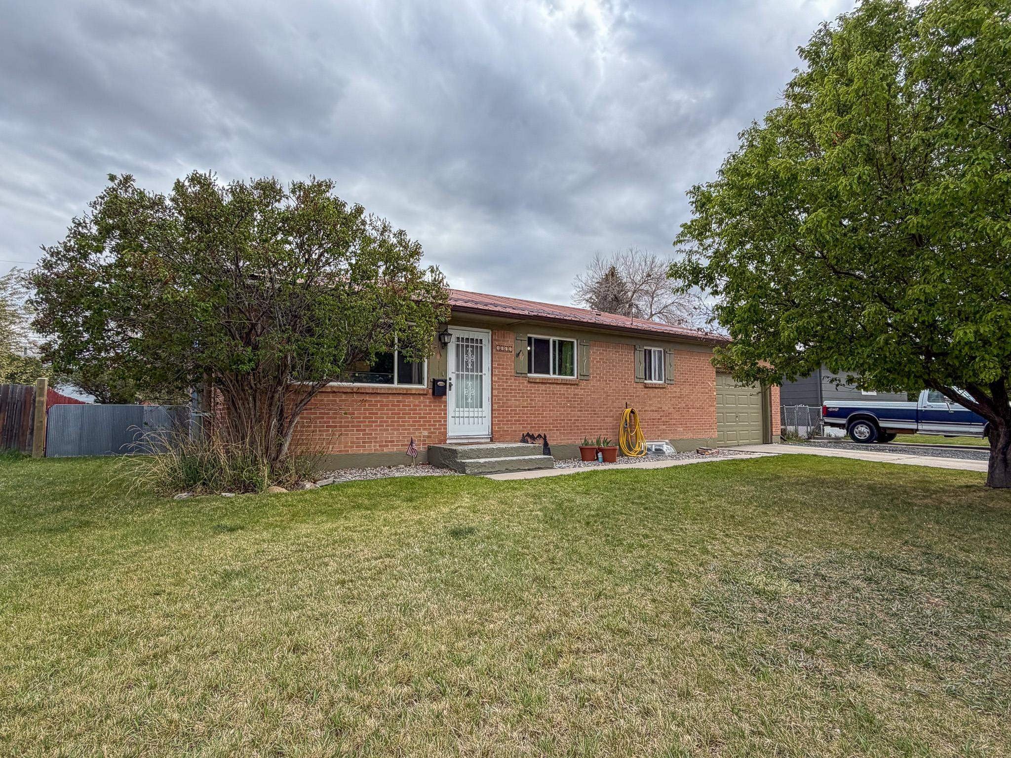 Single Family 4BR 2BA - 1005 McDougall, Lander, WY