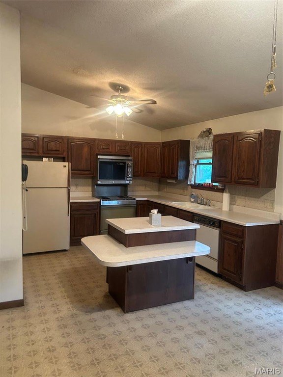 Single Family 3BR 3BA - 1322 Hwy 19 S Hwy 19 Highway S, Hermann, MO