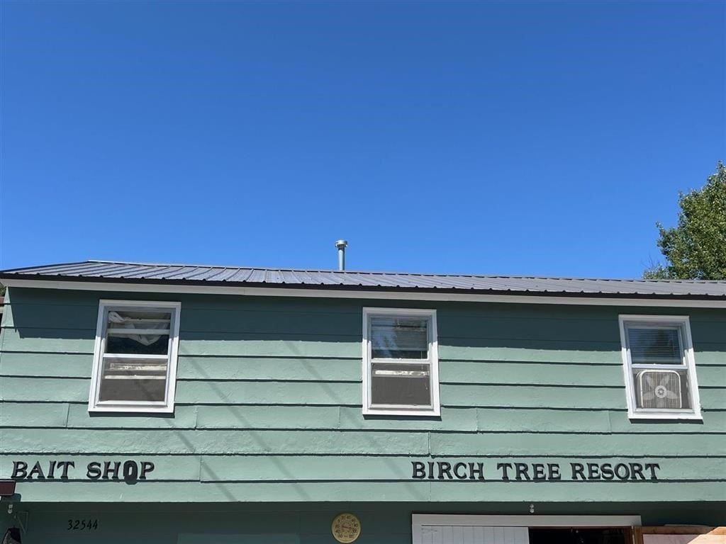 Single Family 14BR 10BA - 32544 S Bobby, Drummond Island, MI