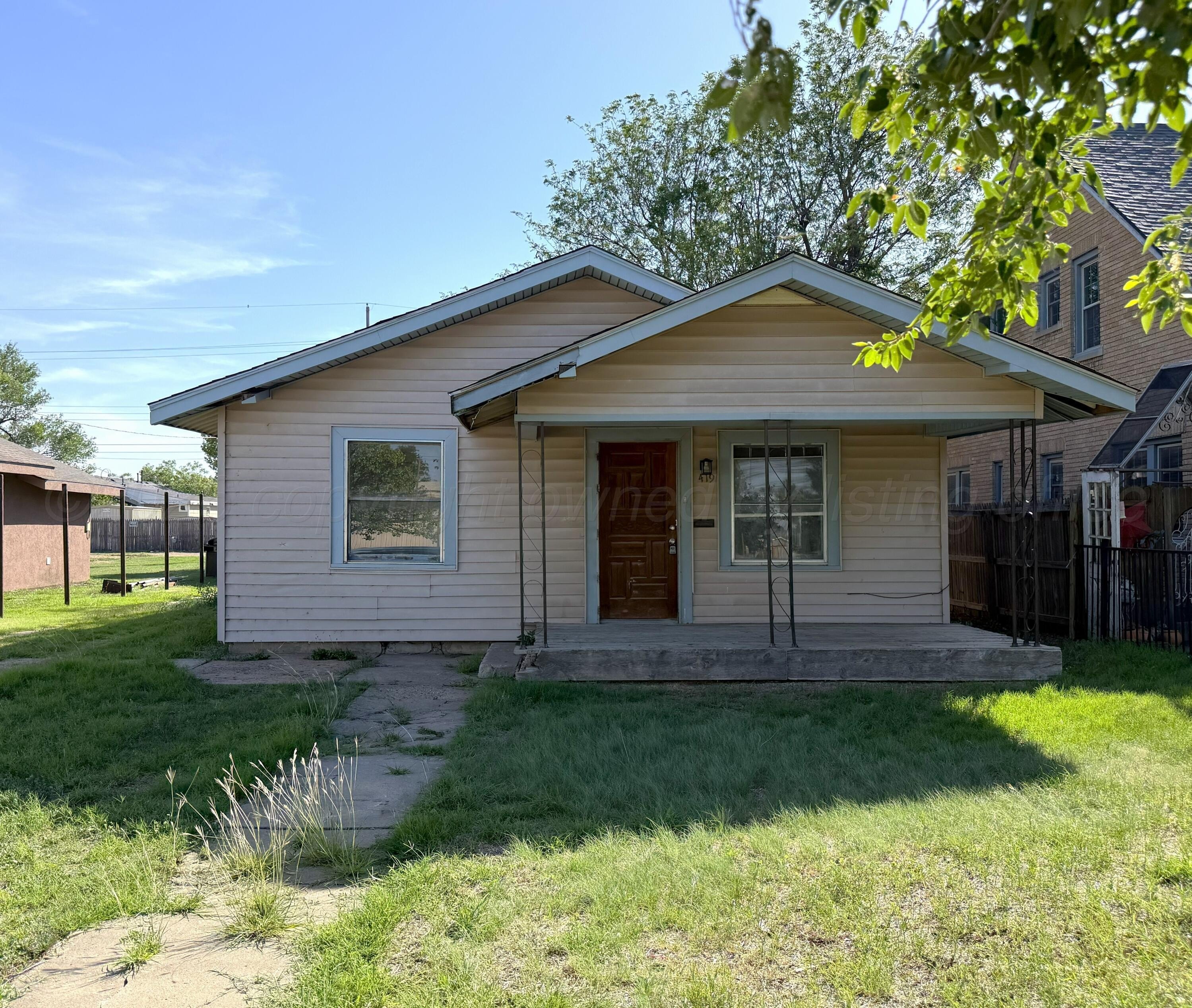 Single Family 3BR 1BA - 419 N Somerville St, Pampa, TX
