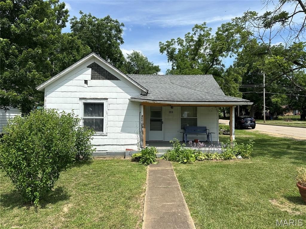 Single Family 2BR 1BA - 600 N Desloge Drive, Desloge, MO