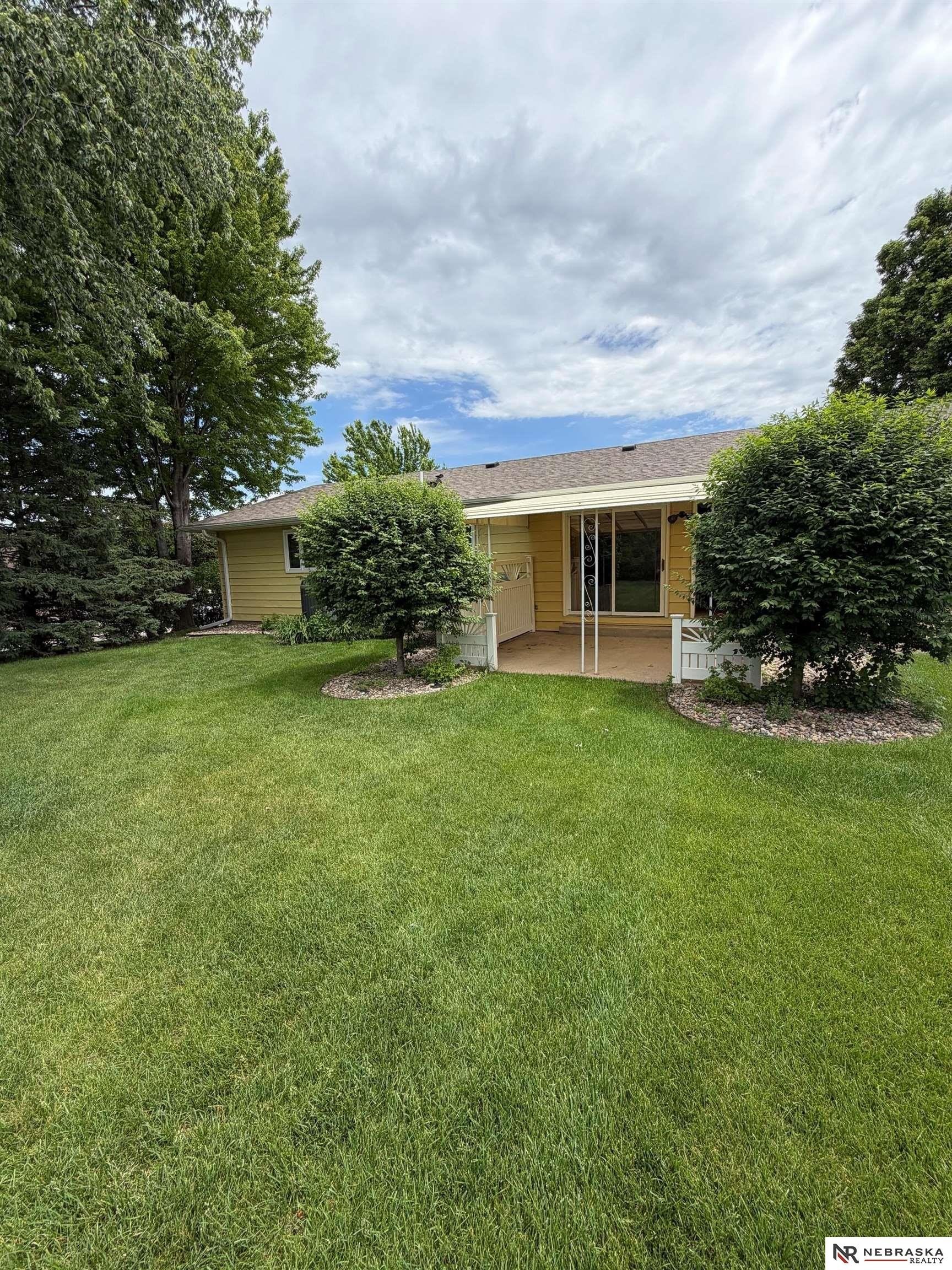 Single Family 3BR 3BA - 102 W Ken Miller Circle, Hartington, NE