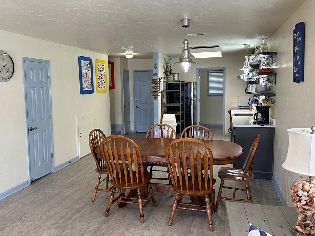 Single Family 2BR 3BA - 4360 Ebbtide Ln, Cape San Blas, FL