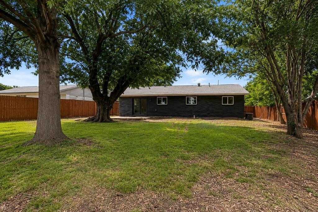 Single Family 4BR 2BA - 2506 Timberlake Drive, Irving, TX