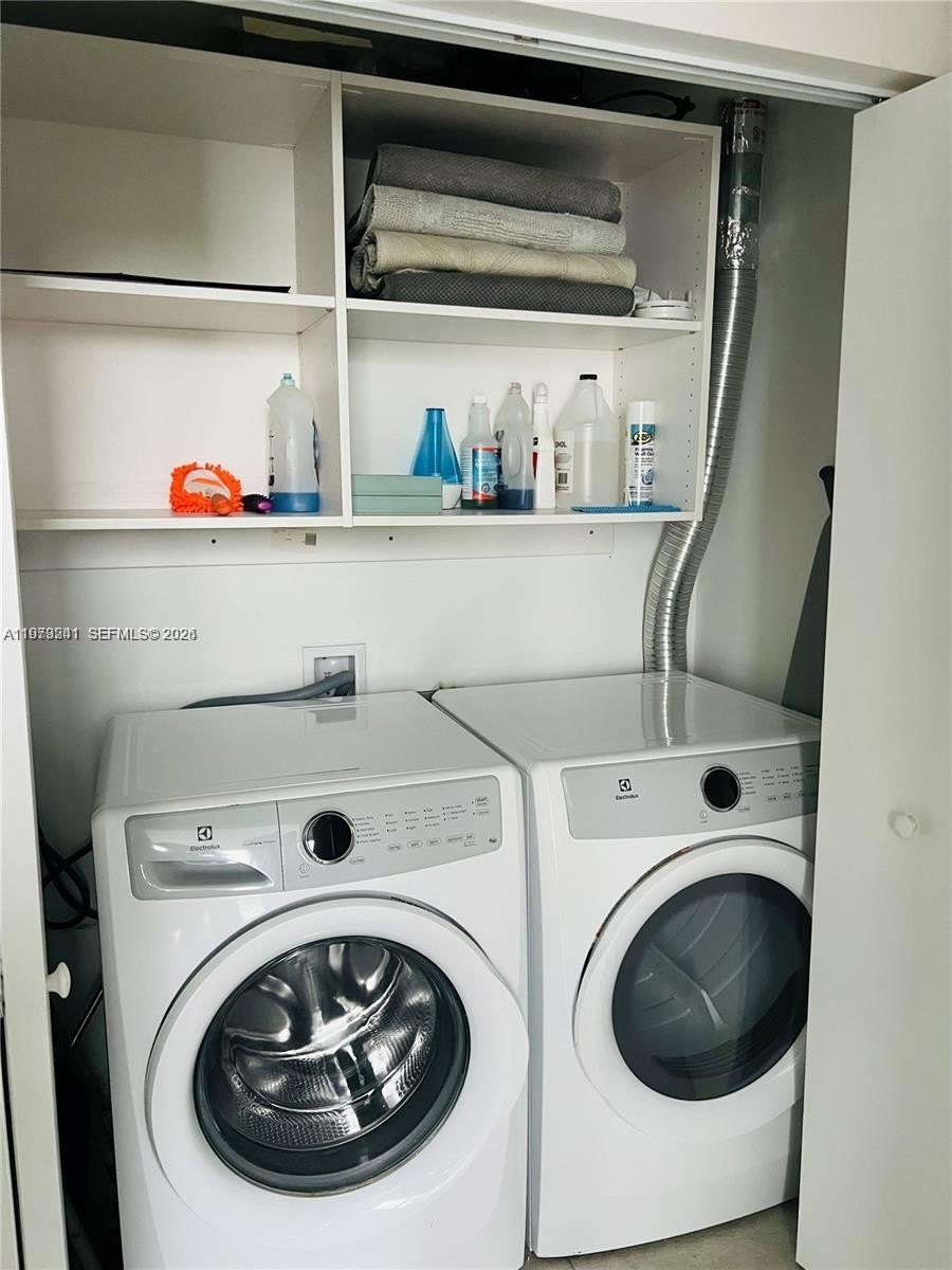 Condo 3BR 3BA - 16385 Biscayne Blvd, North Miami Beach, FL