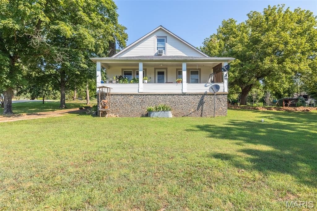 Single Family 7BR 3BA - 1804 Winn Street, Piedmont, MO