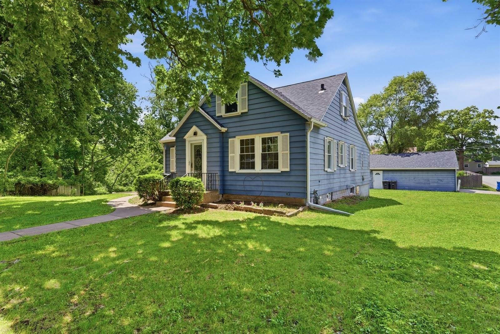 Single Family 3BR 2BA - 2405 31st Street A, Moline, IL