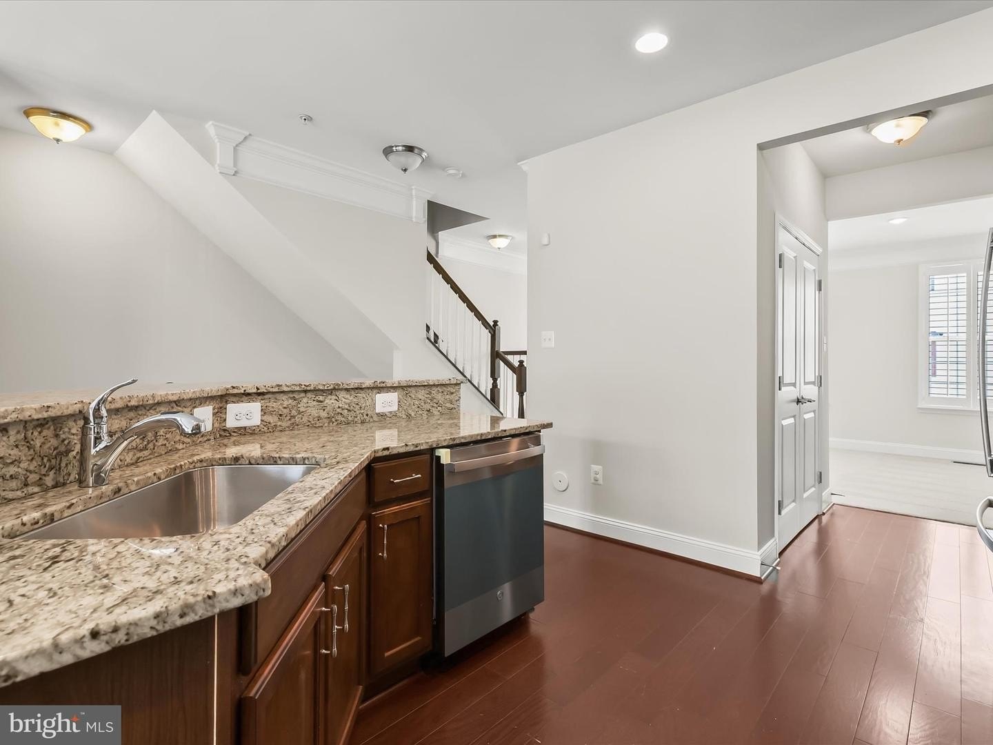 Single Family 3BR 3BA - 5803 LOIS LN, ELLICOTT CITY, MD