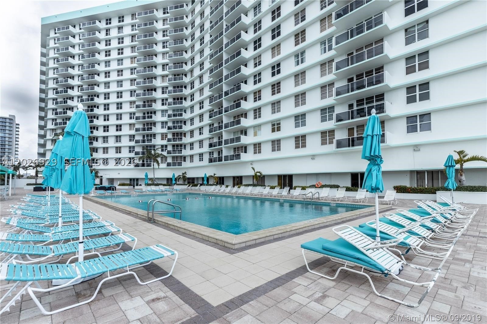 Condo 2BR 2BA - 3725 S Ocean Dr, Hollywood, FL