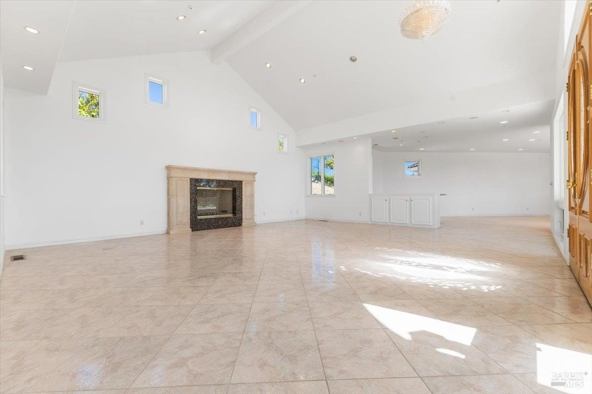 Single Family 4BR 4BA - 4076 4080 Old Redwood Highway, Santa Rosa, CA