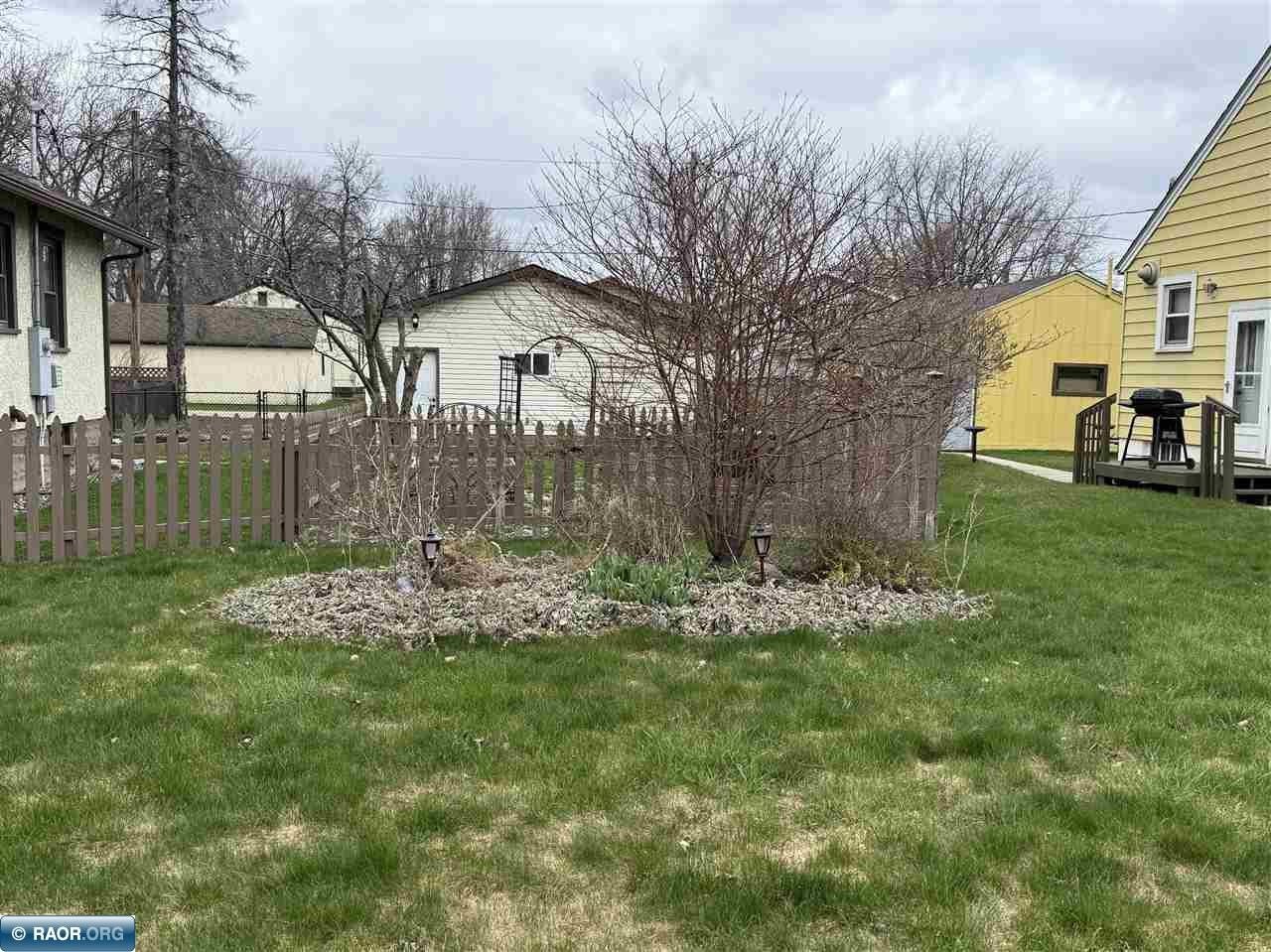 Single Family 2BR 2BA - 1229 12th St S, Virginia, MN