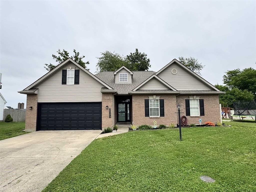 Single Family 3BR 2BA - 2643 E Daffodil Court, Henderson, KY