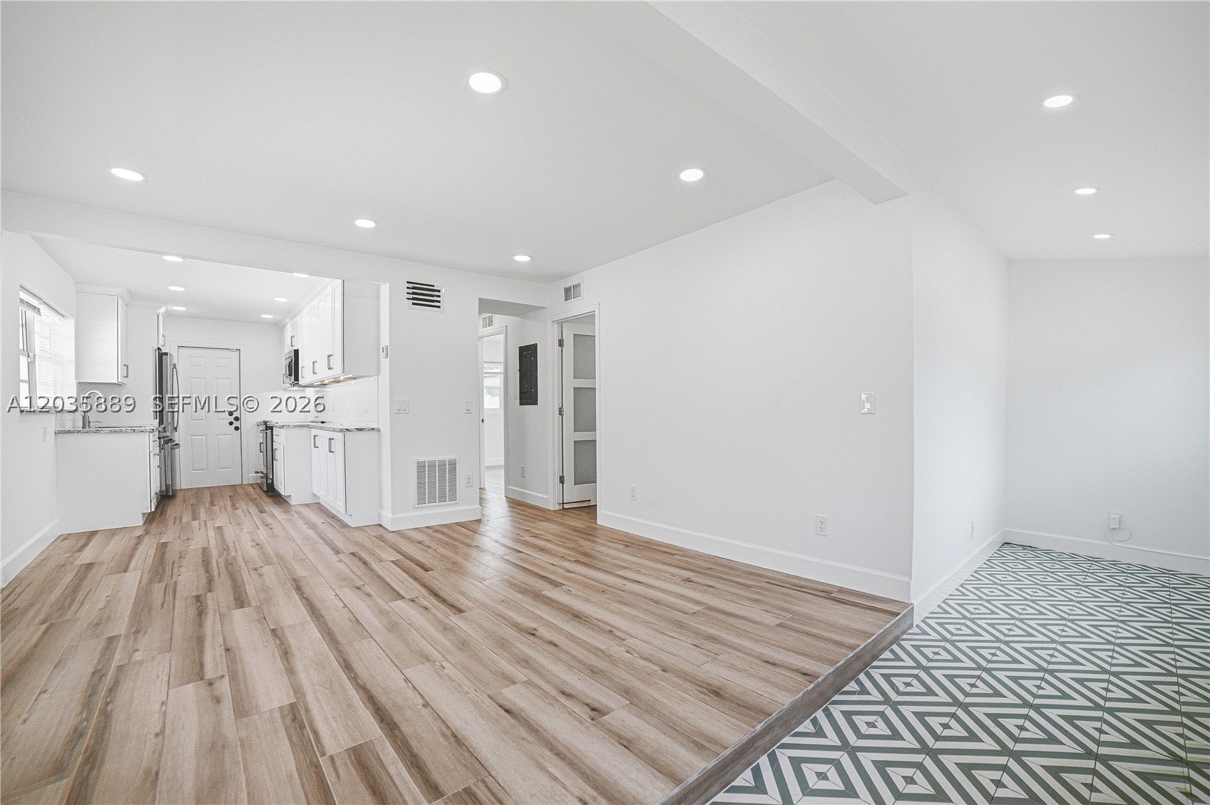 Single Family 2BR 1BA - 335 NE 12th Ave, Boynton Beach, FL
