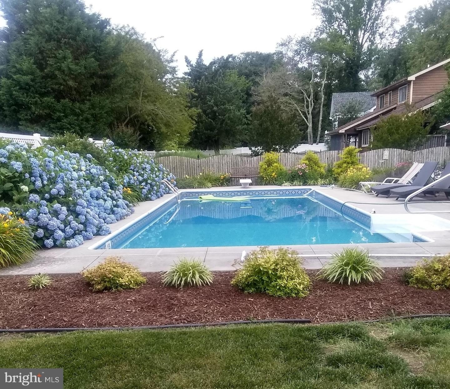 Single Family 5BR 4BA - 11 KENSINGTON RD, REHOBOTH BEACH, DE