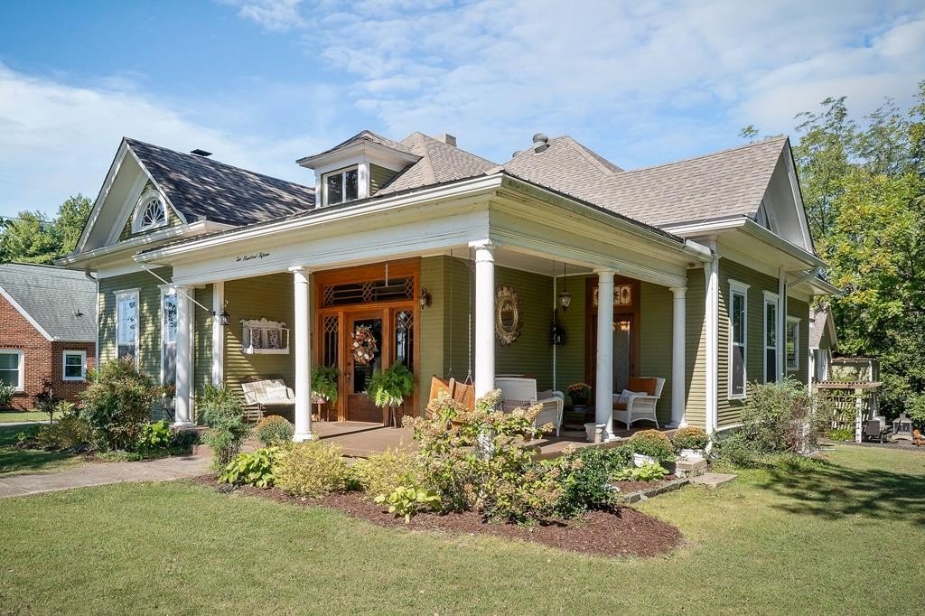 Other 3BR 2BA - 215 W Sparta St, Mcminnville, TN