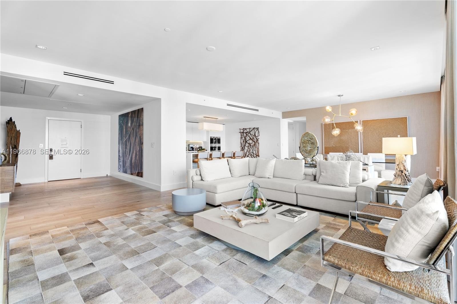 Condo 3BR 4BA - 102 24th St, Miami  Beach, FL