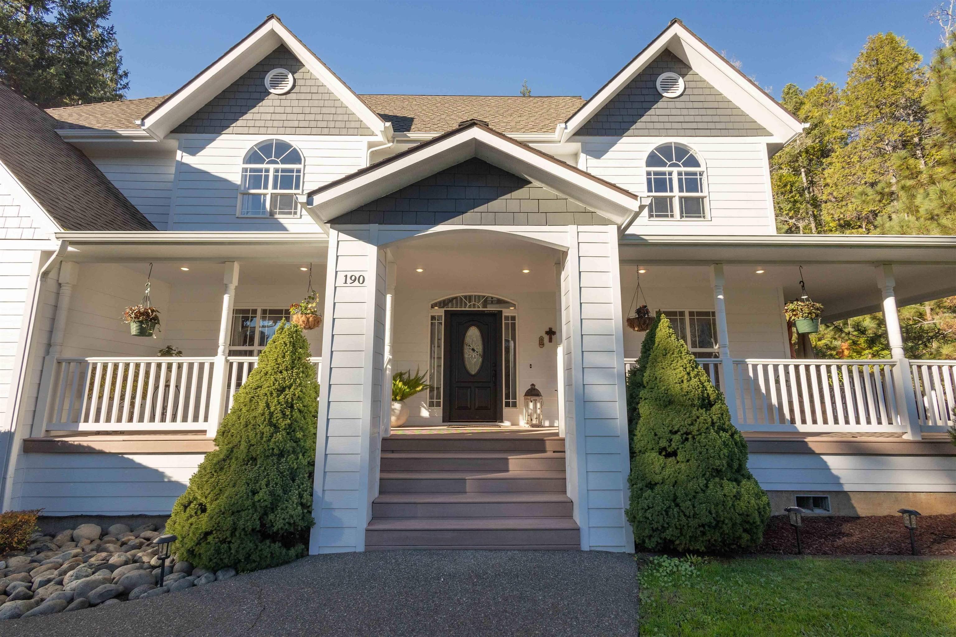 Single Family 5BR 4BA - 190 Storm Way, Crescent City, CA