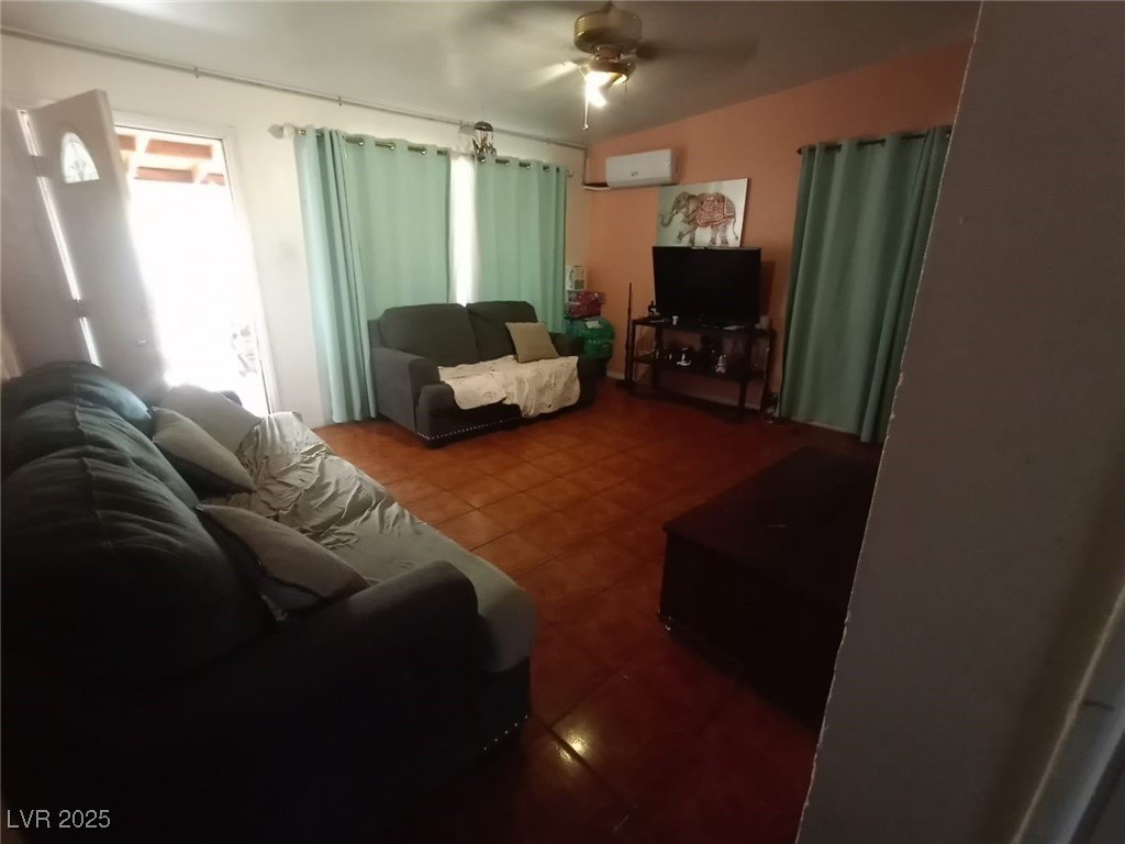 Duplex - 2120 Glider Street, North Las Vegas, NV