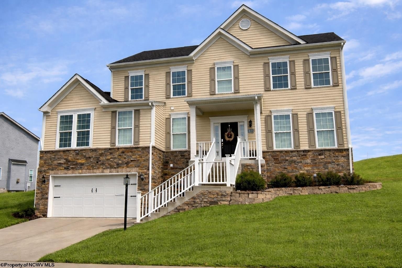 Single Family 5BR 4BA - 145 Kingston Drive, Bridgeport, WV