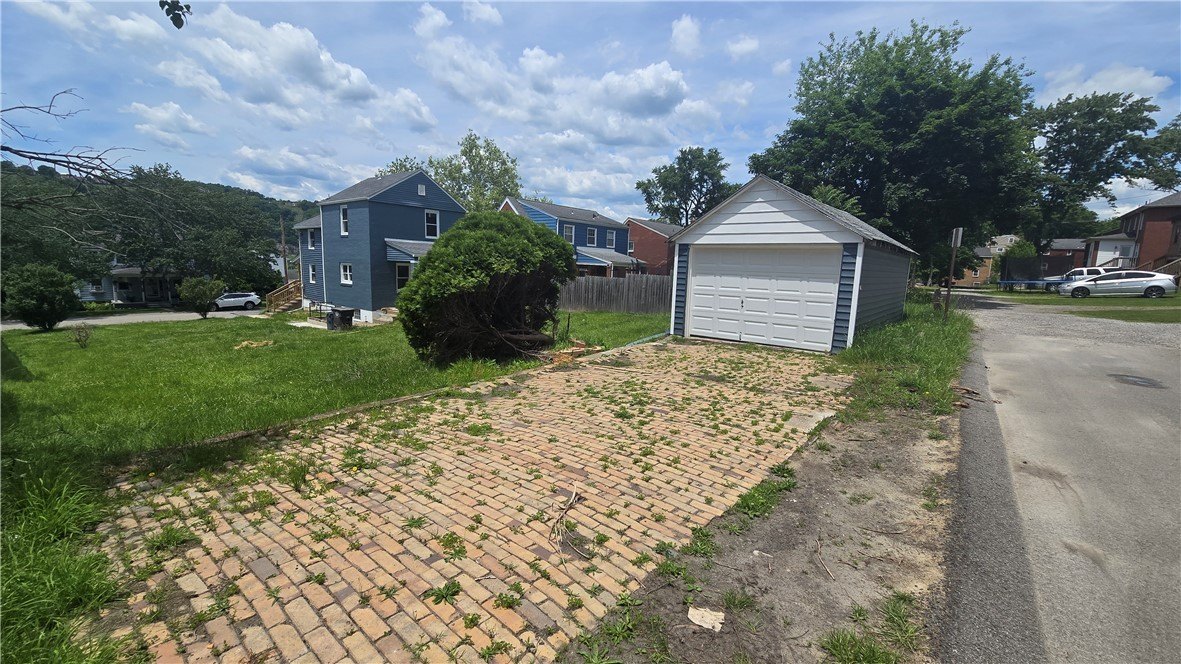Single Family 3BR - 820 4th St, Oakmont, PA