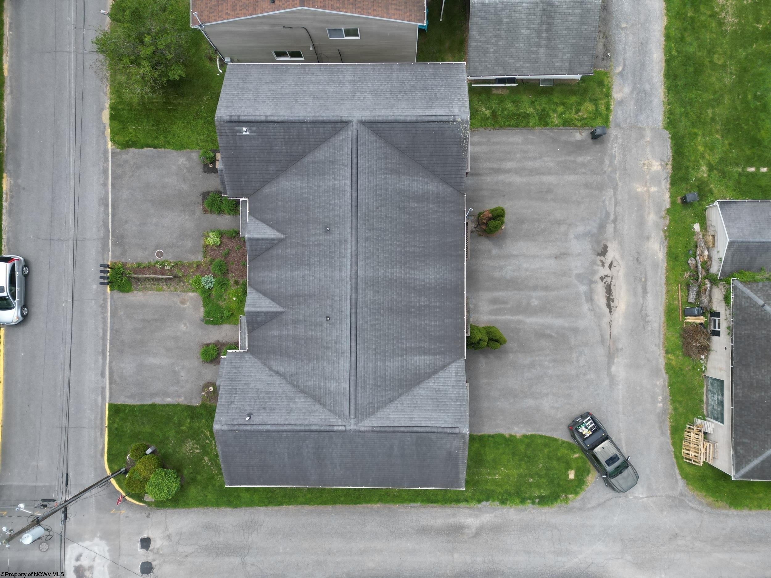 Single Family 4BR 4BA - 439 Kensington Avenue, Morgantown, WV