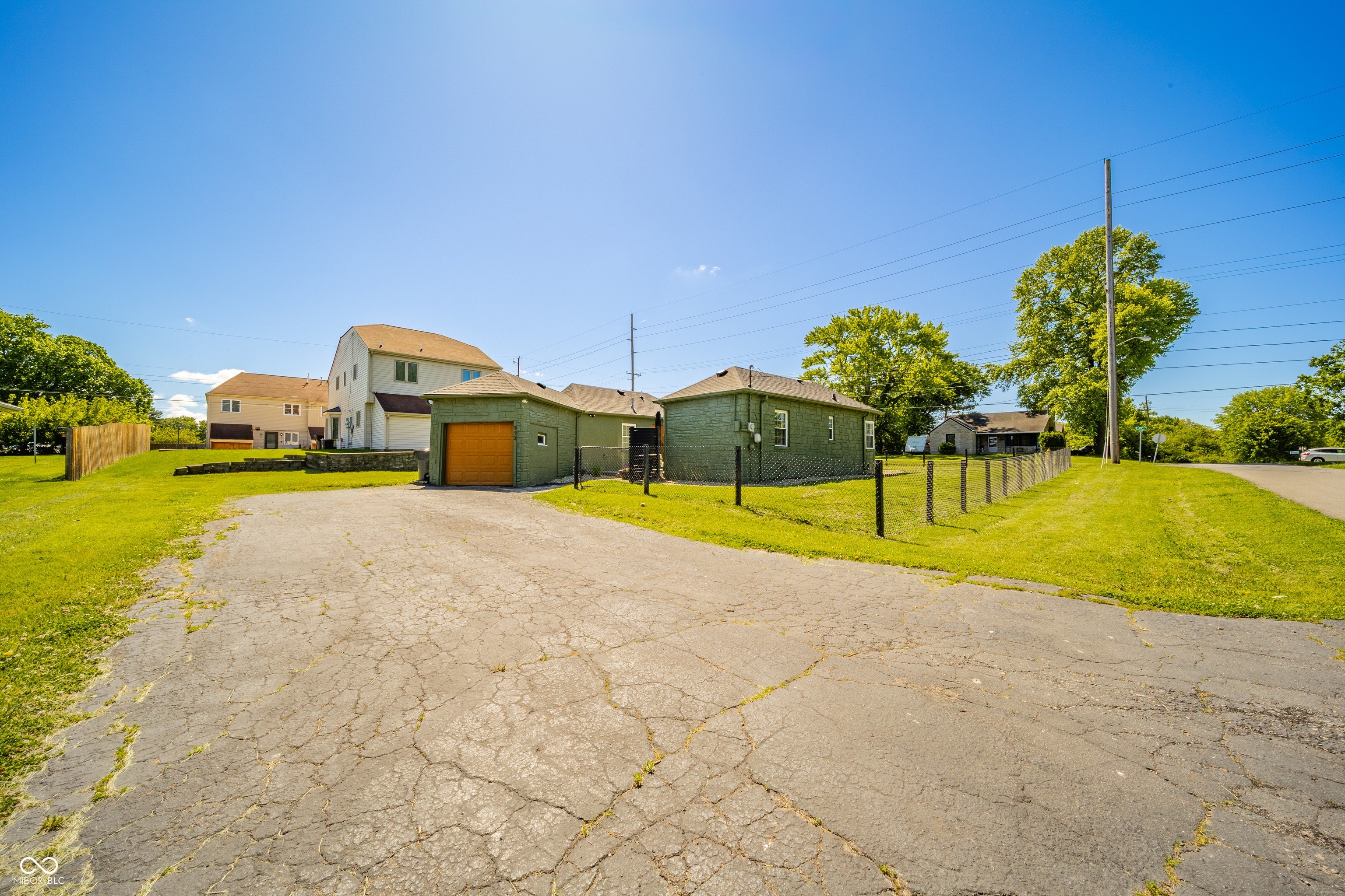 Single Family 3BR 1BA - 922 Alhambra Drive, Anderson, IN