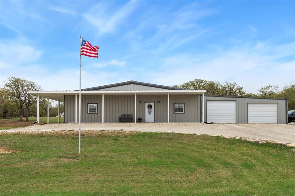 Single Family 3BR 2BA - 346 Nocona Drive, Nocona, TX