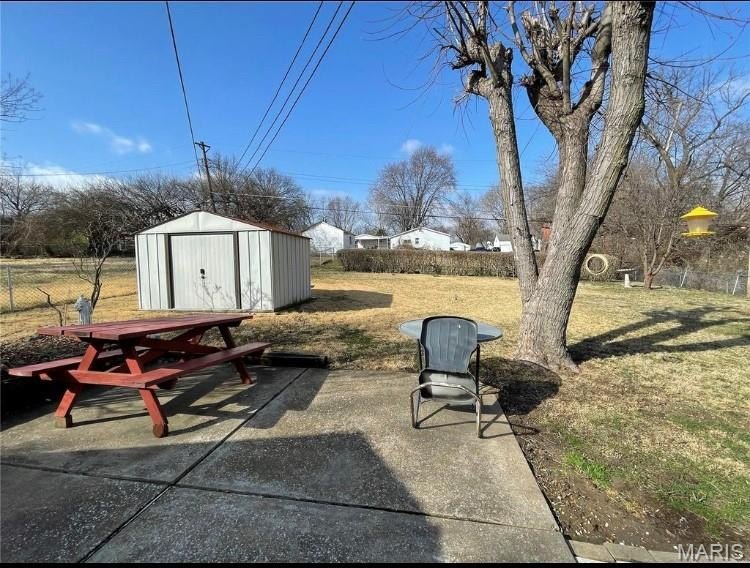 Single Family 3BR 1BA - 407 Coppinger Drive, Ferguson, MO