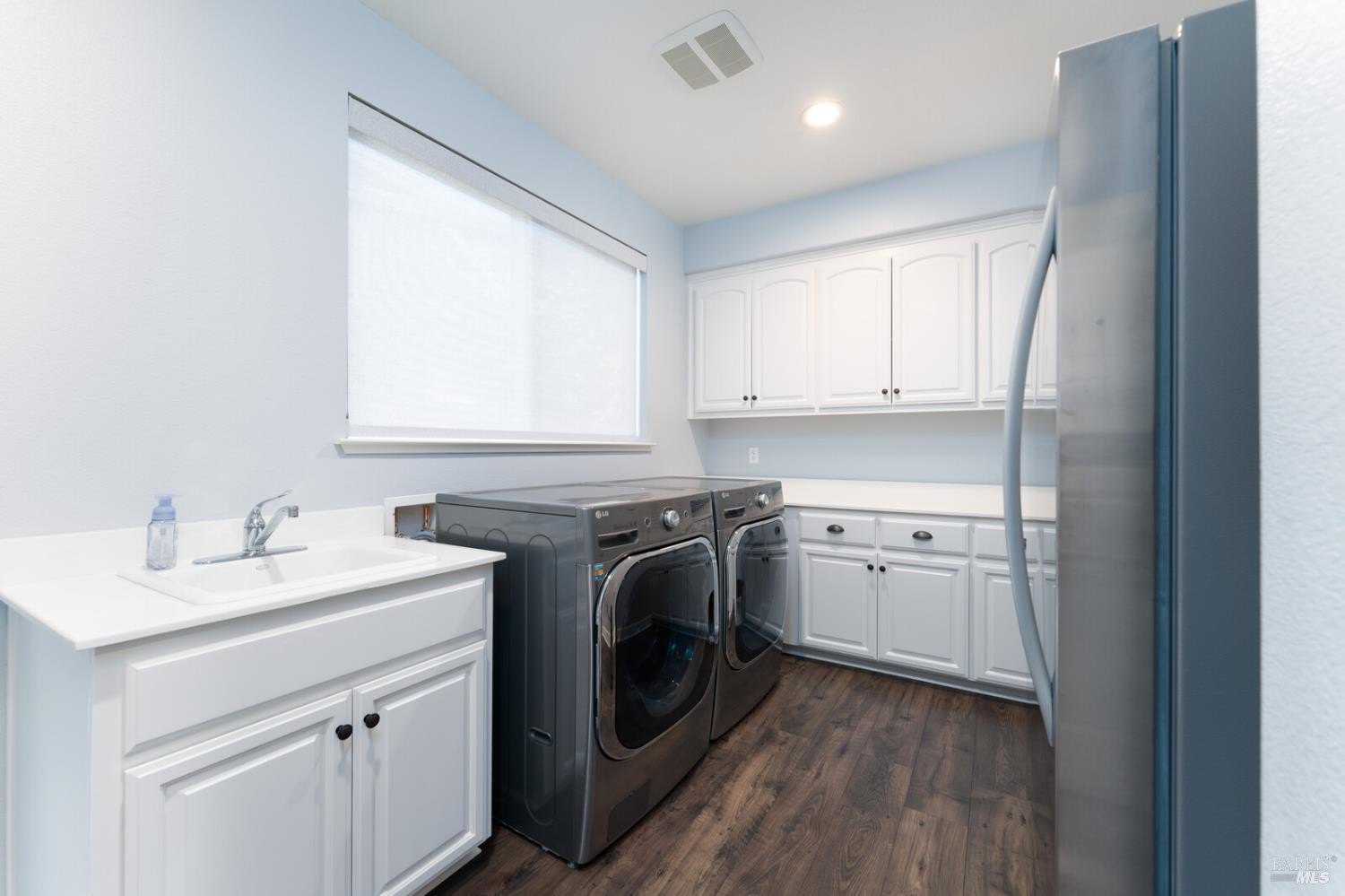 Single Family 5BR 4BA - 628 Stephen Court, Benicia, CA