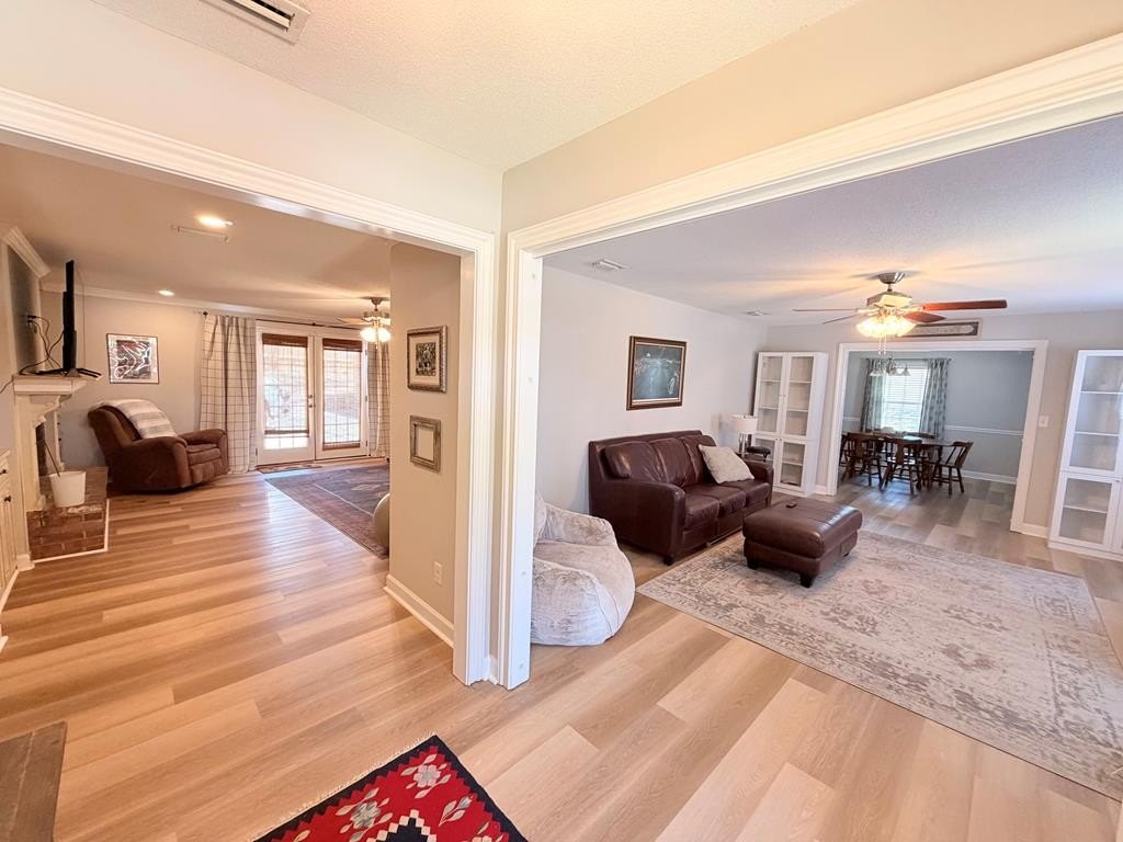 Single Family 3BR 2BA - 2205 Pinecliff Drive, Valdosta, GA