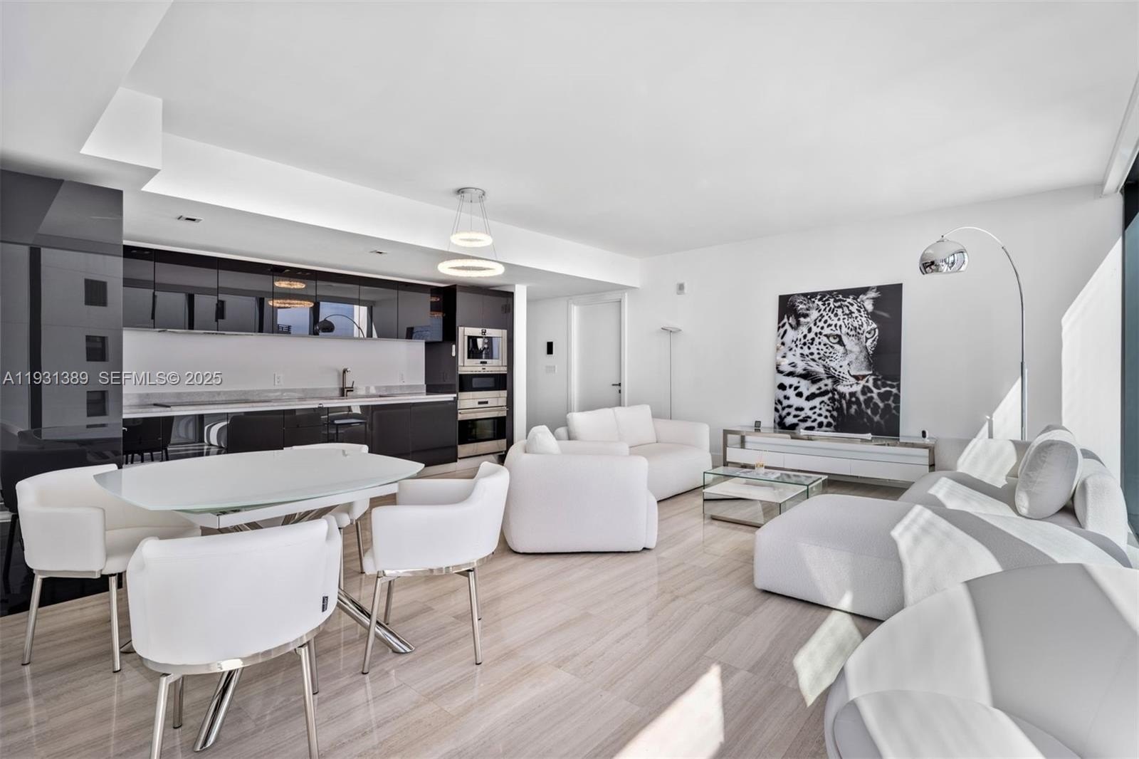 Condo 2BR 3BA - 1451 Brickell Ave, Miami, FL