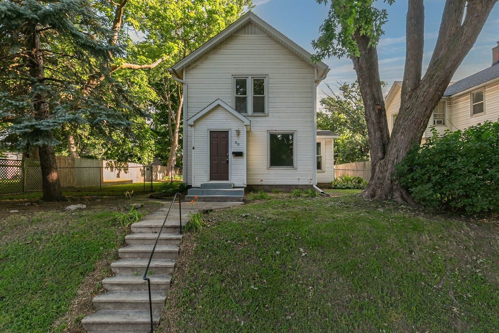 Other 3BR 2BA - 810 West 14th Street, Davenport, IA