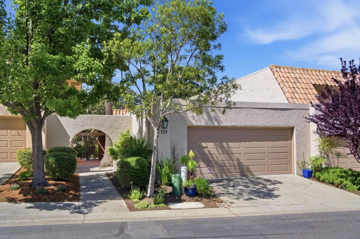 Single Family 1BR 2BA - 223 Casitas Bulevar, LOS GATOS, CA
