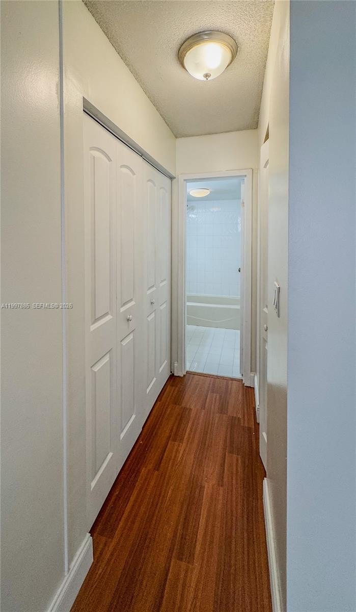 Condo 1BR 2BA - 2935 NE 163rd St, North Miami Beach, FL