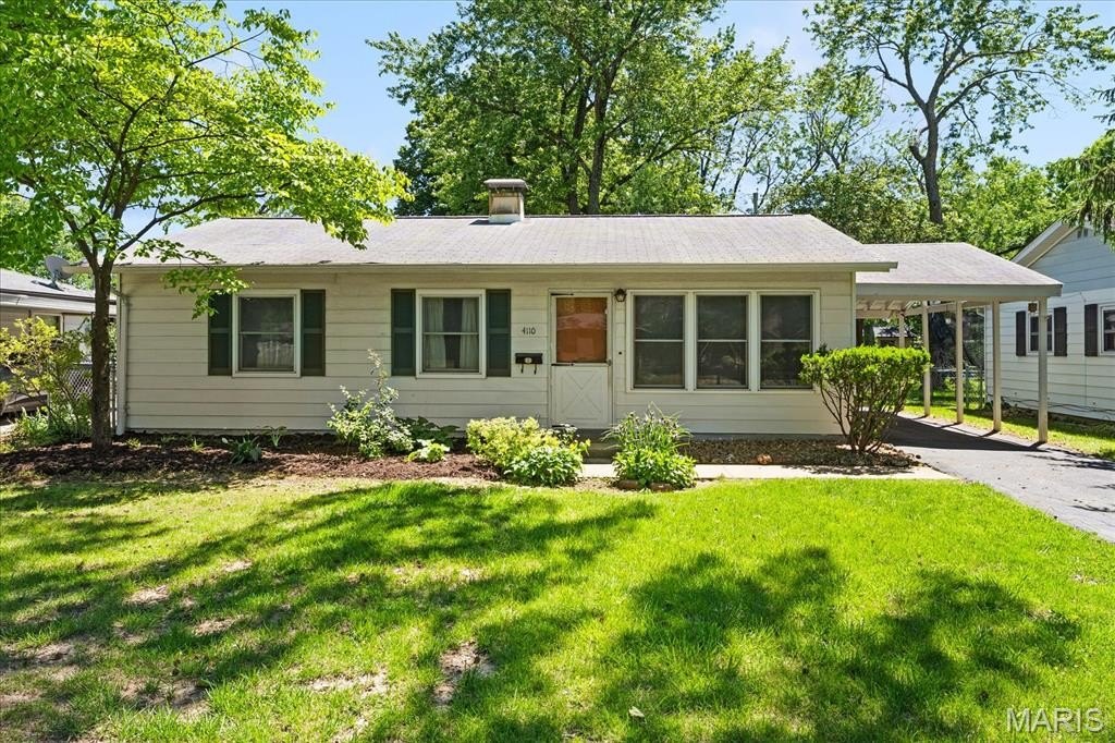 Single Family 2BR 1BA - 4110 Memorial Drive, Belleville, IL
